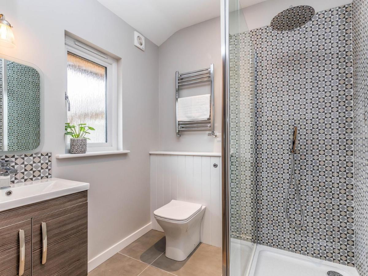 Pass The Keys Delightful 1 Bed Lodge In South Downs Village Chichester Exterior photo
